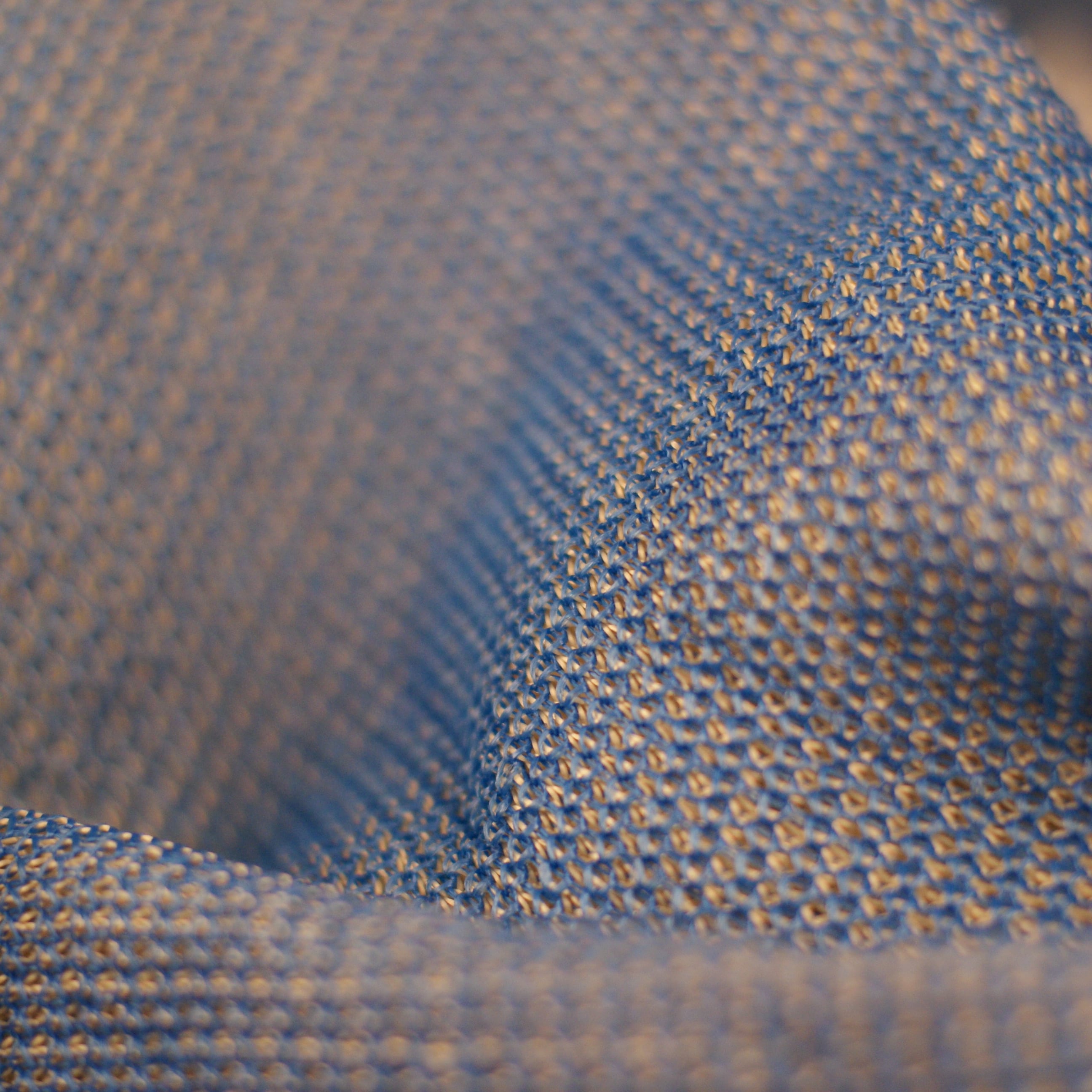 Double-sided knitted fabric made of PTFE and Vectran®.